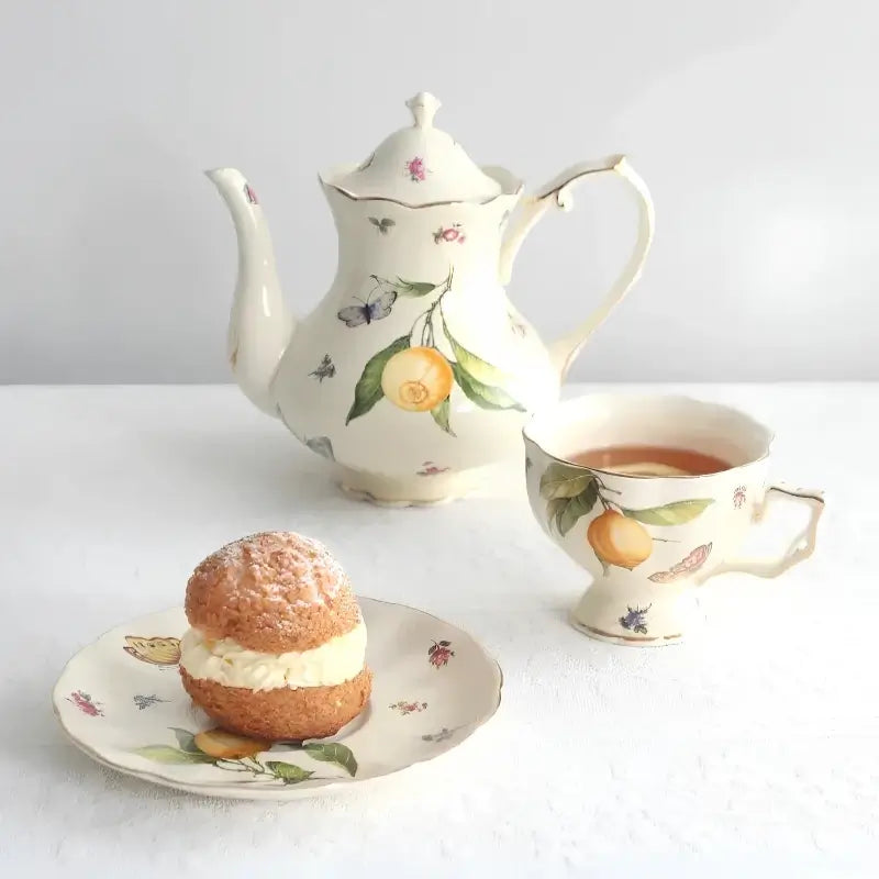 Il Limone - Porcelain Tea Cup & Teapot Set with Sicilian Lemons and Butterflies